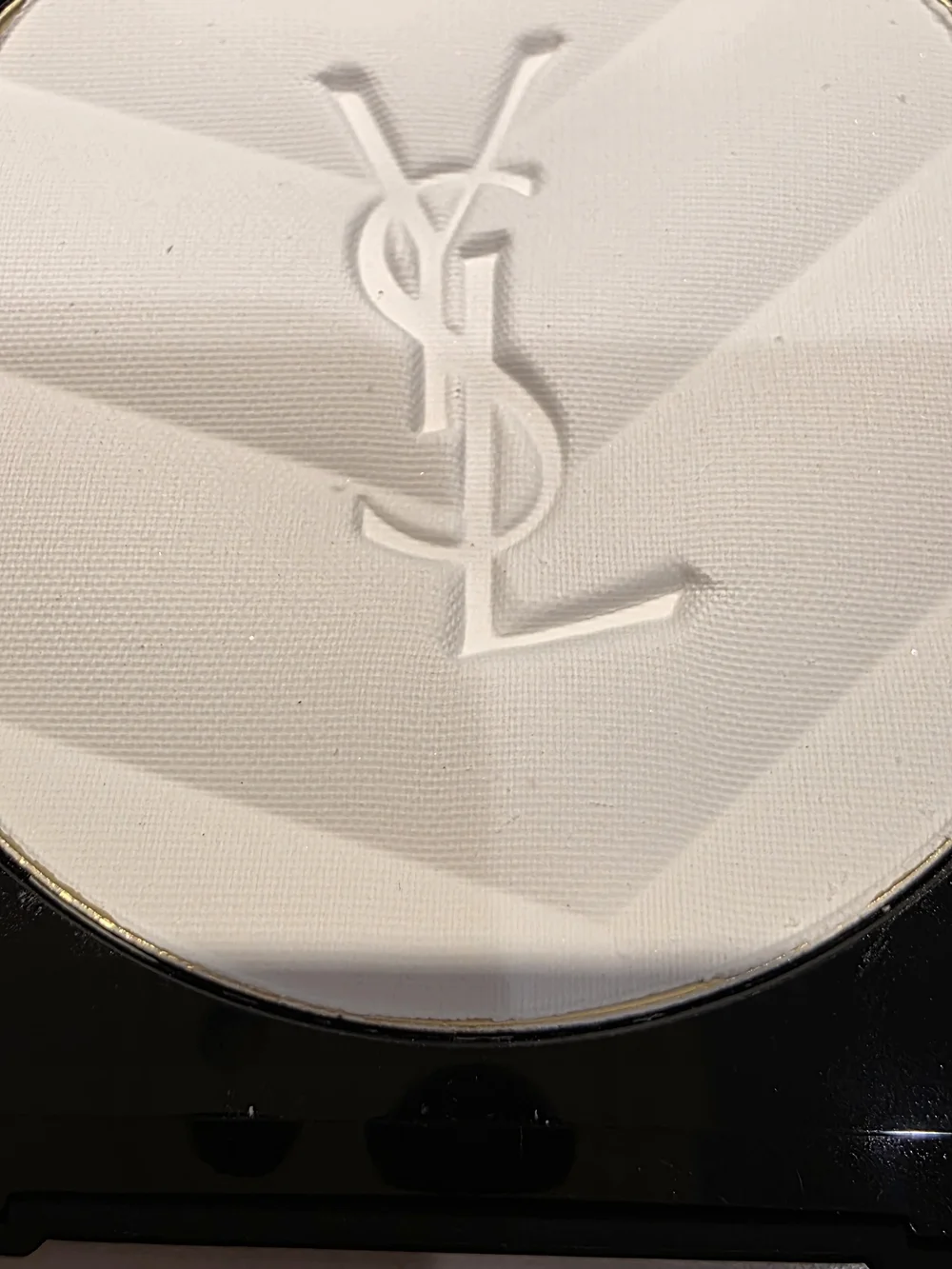 Yves Saint Laurent All Hours Hyper Finish Translucent Matte Powder.